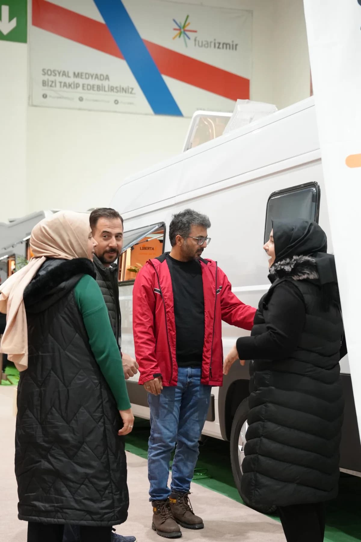 GitFest İzmir — Karavan, Tiny House ve Outdoor Fuarı — fuar alanından kare 4